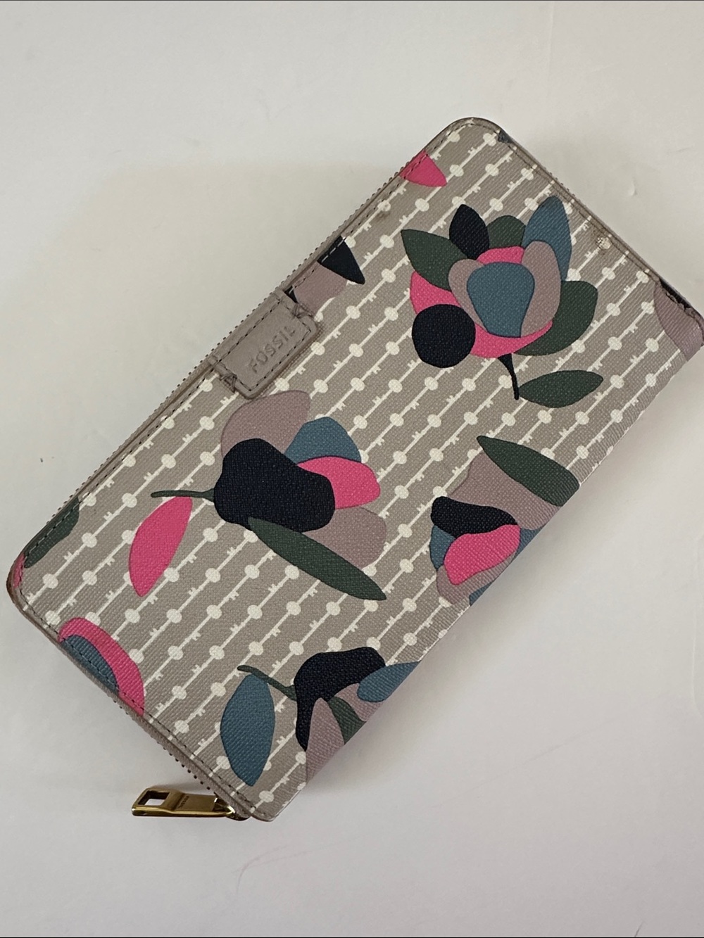 Women’s Fossil Emma Zip Around Coated Canvas Wallet with Pink Floral Print